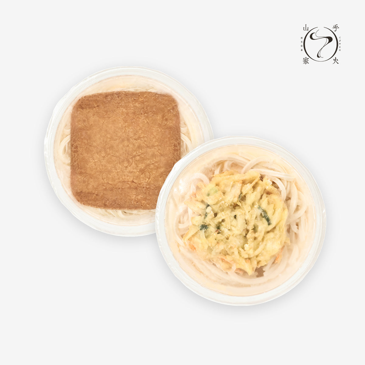 冷凍状態のきつねうどんとかき揚げうどんのカップ